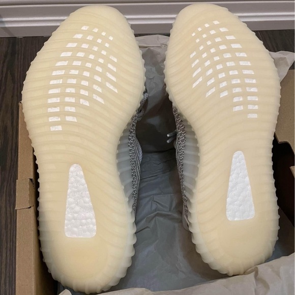 [MEN] ADIDAS Yeezy Boost 350 V2 Static Non-Reflective | US 8 | Brand New - Picture 2 of 4